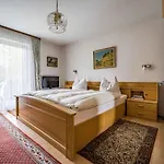 בית הארחה Gaestehaus Christa Mauerer