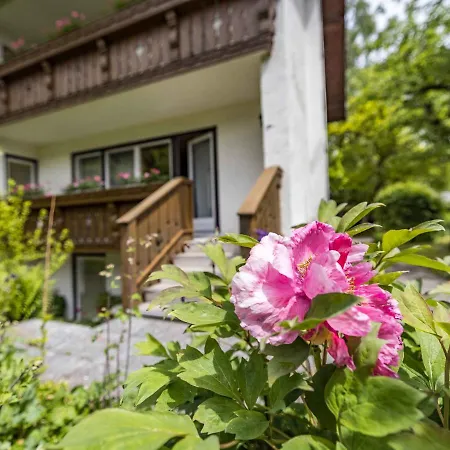 Gaestehaus Christa Mauerer 게스트하우스 바트라이셴할