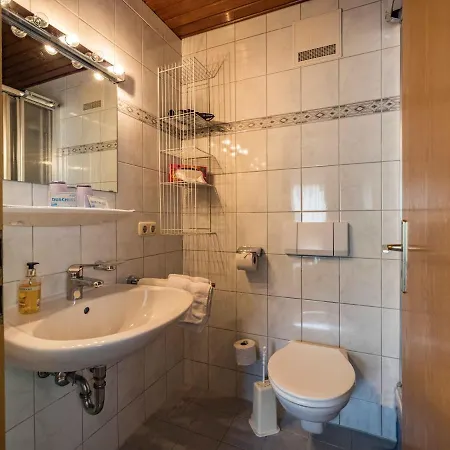 Pensión Gaestehaus Christa Mauerer 3*