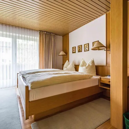 Gaestehaus Christa Mauerer Pensión 3*