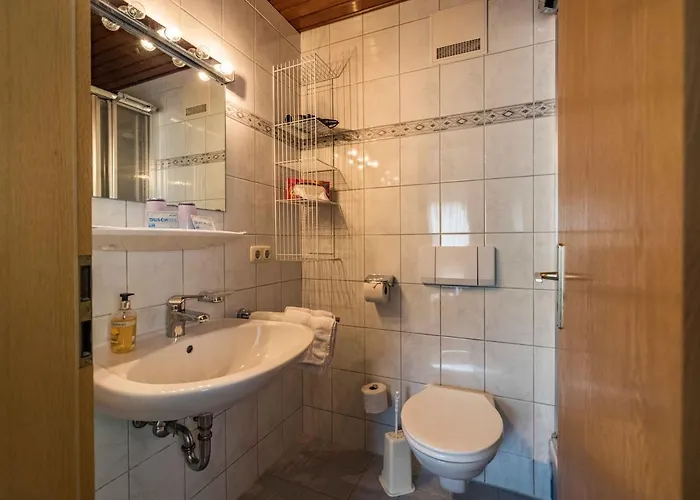 Penzion Gaestehaus Christa Mauerer 3*