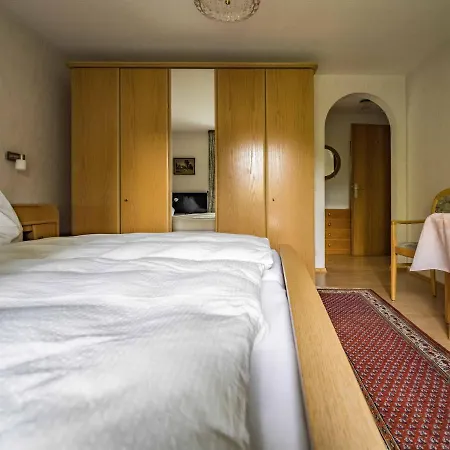 Gastehaus Christa Mauerer بيت ضيافة 3*